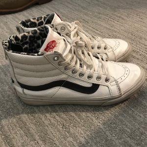 White Vans Sk8-Hi Women’s 6 Shoes